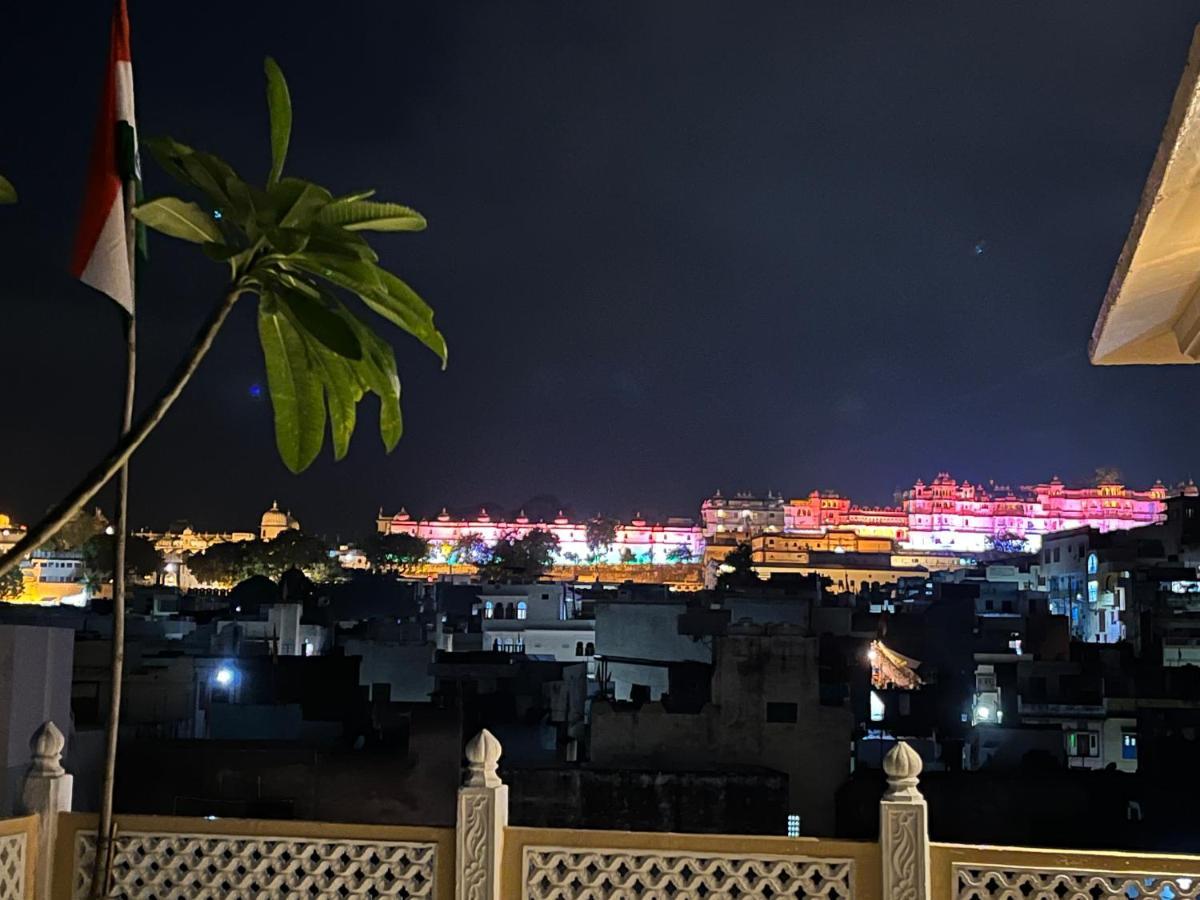 Petal Of Mewar - A Luxury Boutique Hotel 우다이푸르 외부 사진